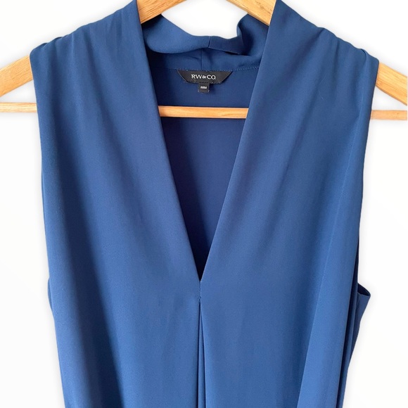 RW & Co Navy Shift Dress - Medium - Flattering Sleeveless Classy Dress - Picture 3 of 6